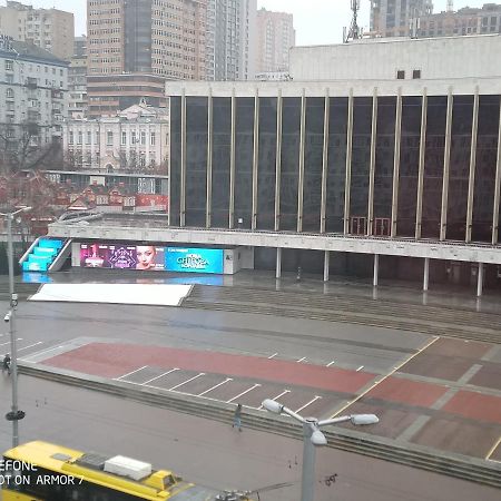 Двухкомнатная Квартира С Видом На Дворец Украина Kyjev Exteriér fotografie